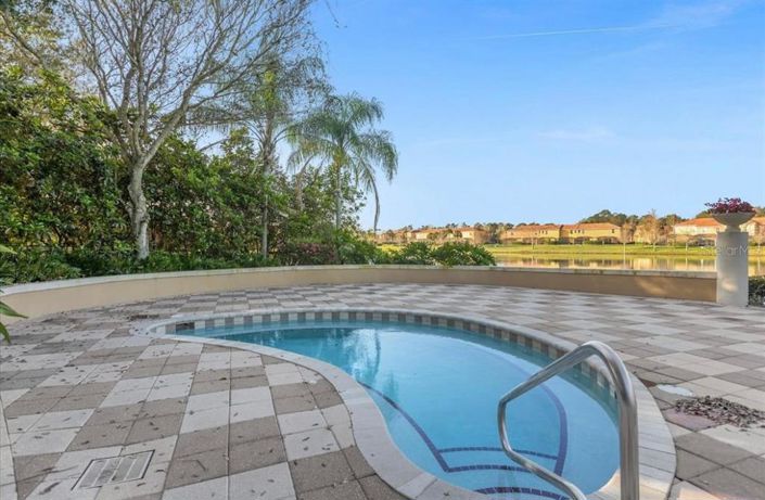 Image No.16-3 Bed Townhouse for sale