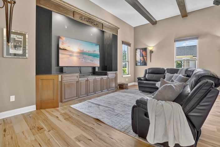 Image No.29-5 Bed Property for sale