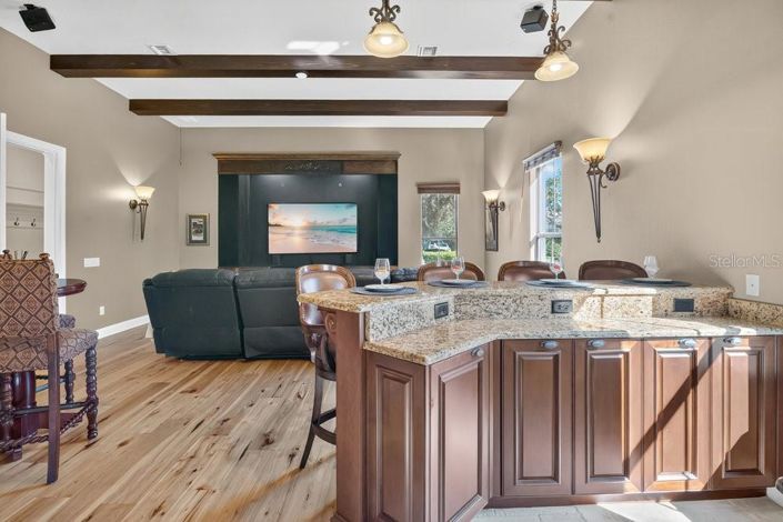 Image No.32-5 Bed Property for sale