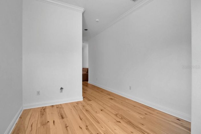 Image No.35-5 Bed Property for sale