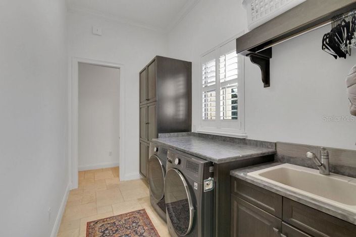 Image No.43-5 Bed Property for sale