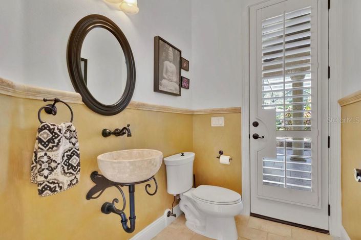 Image No.44-5 Bed Property for sale