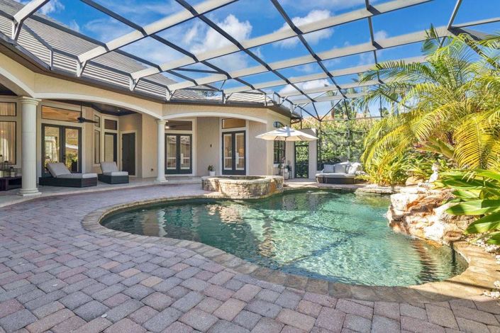 Image No.48-5 Bed Property for sale