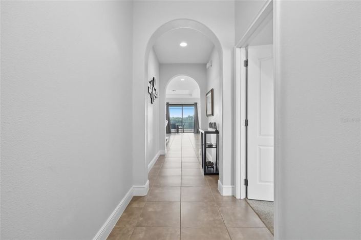 Image No.17-4 Bed Property for sale