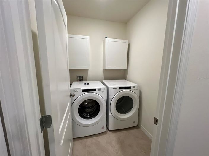 Image No.10-3 Bed Property for sale