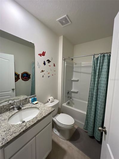 Image No.12-3 Bed Property for sale