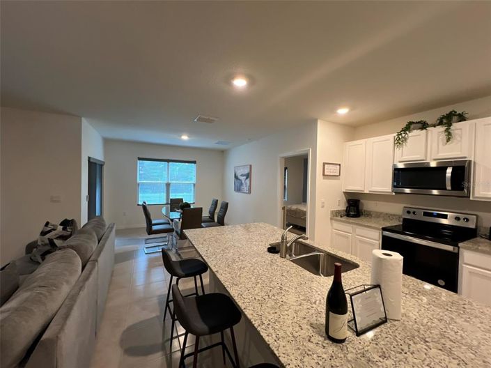 Image No.3-3 Bed Property for sale