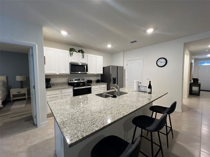 Image No.6-3 Bed Property for sale