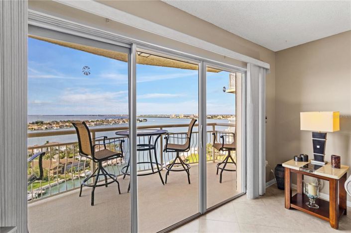 Image No.14-2 Bed Property for sale