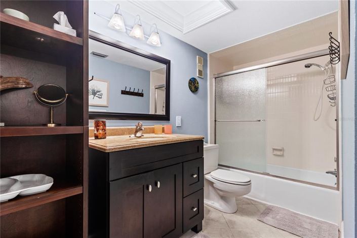 Image No.15-2 Bed Property for sale