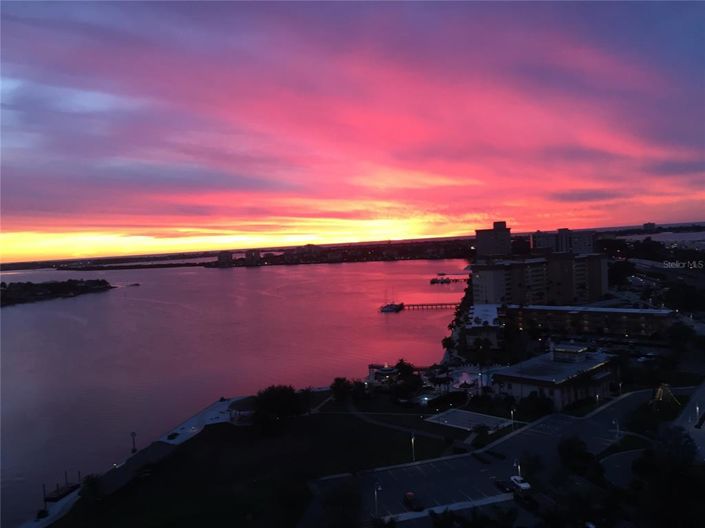 Image No.3-2 Bed Property for sale