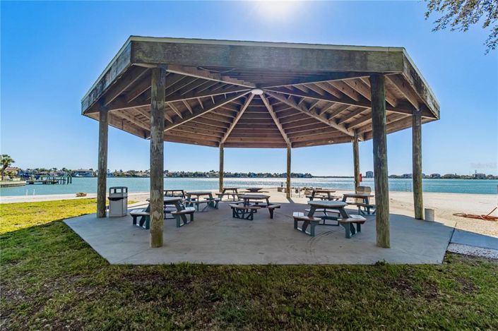 Image No.42-2 Bed Property for sale