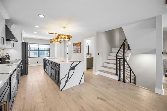 Image No.11-3 Bed Property for sale