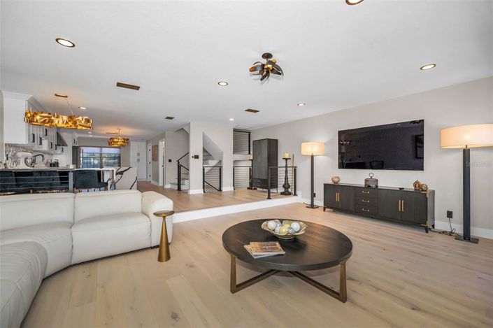 Image No.17-3 Bed Property for sale