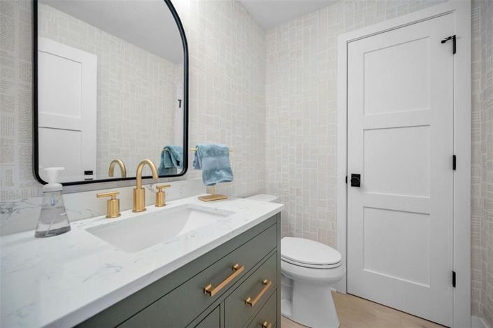 Image No.24-3 Bed Property for sale