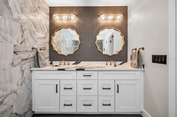 Image No.30-3 Bed Property for sale