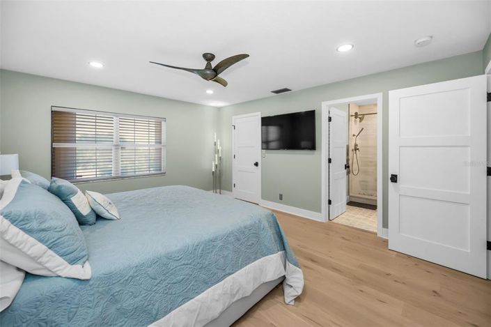 Image No.35-3 Bed Property for sale