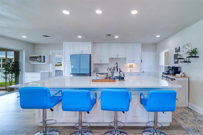 Image No.6-3 Bed Property for sale