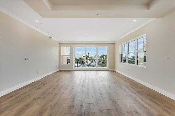 Image No.14-4 Bed Property for sale