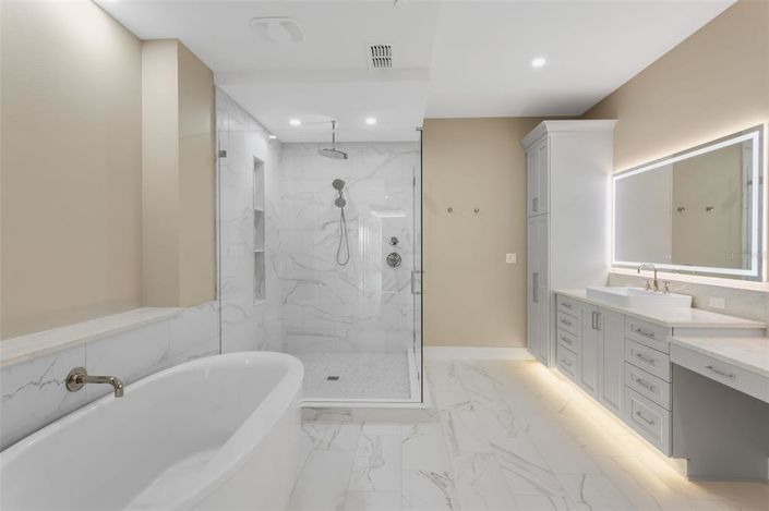 Image No.22-4 Bed Property for sale