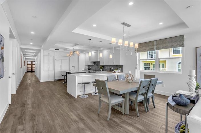 Image No.10-4 Bed Property for sale