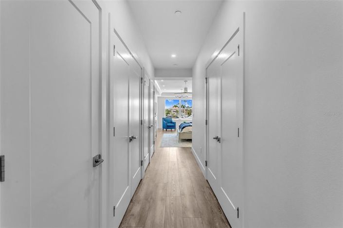 Image No.17-4 Bed Property for sale