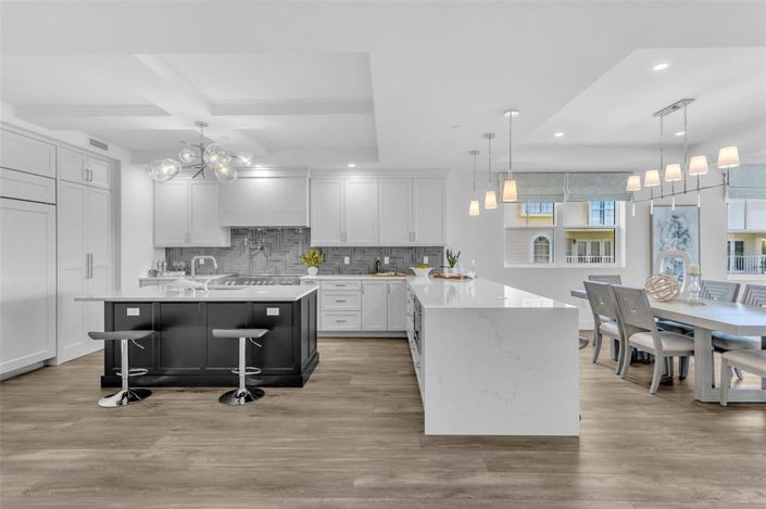 Image No.4-4 Bed Property for sale