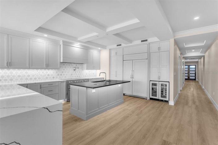 Image No.15-4 Bed Property for sale