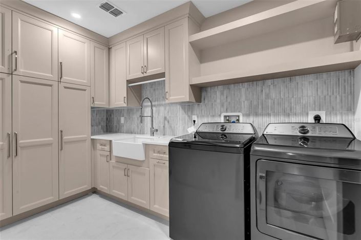 Image No.45-4 Bed Property for sale