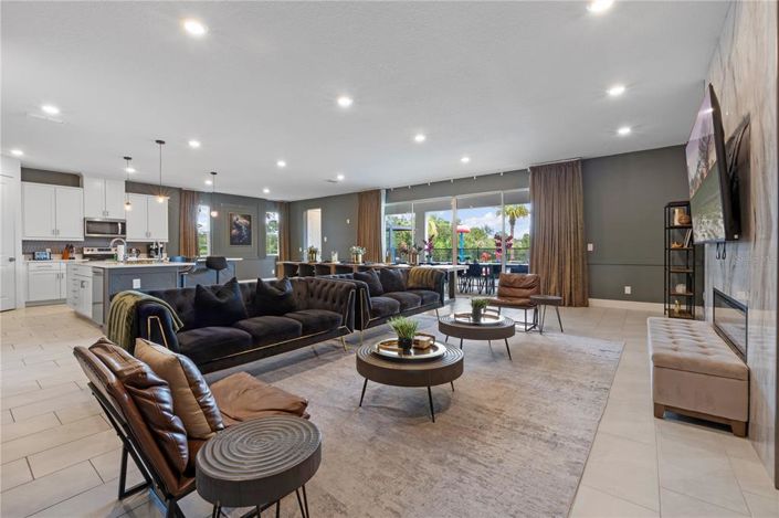 Image No.11-13 Bed Property for sale