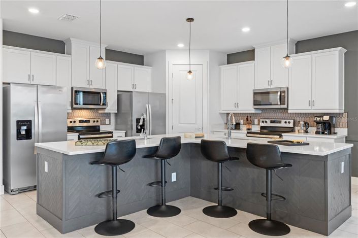 Image No.14-13 Bed Property for sale