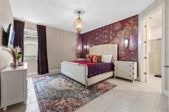 Image No.29-13 Bed Property for sale