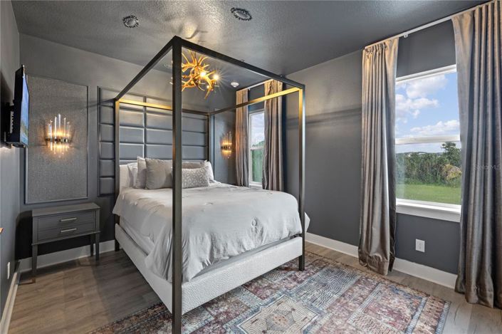 Image No.46-13 Bed Property for sale