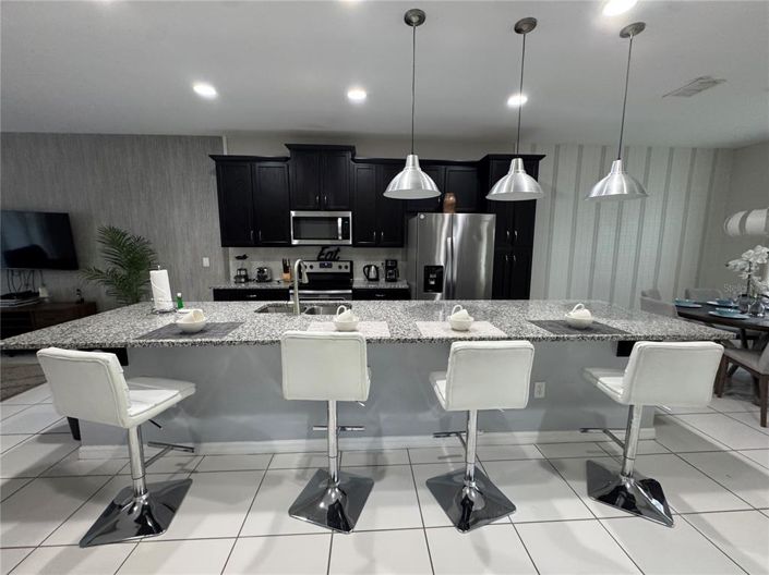 Image No.8-3 Bed Property for sale