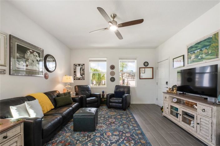 Image No.26-5 Bed Property for sale