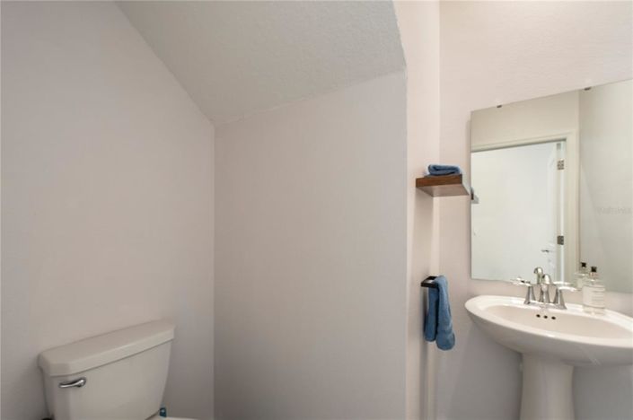 Image No.5-5 Bed Property for sale