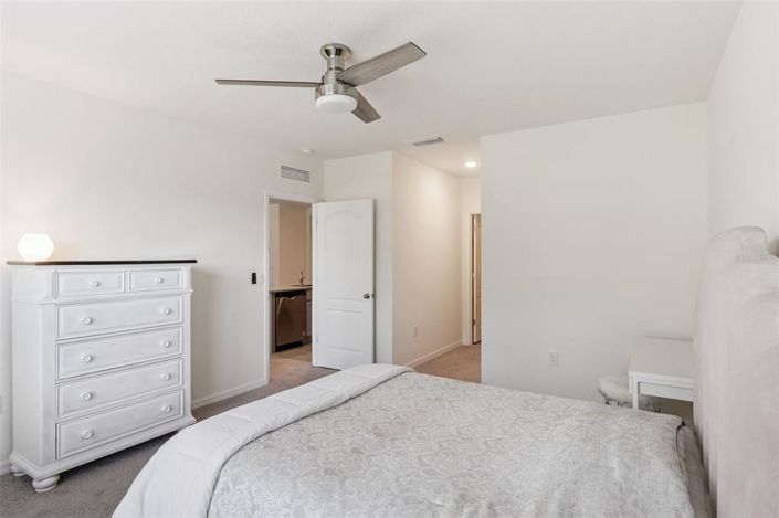 Image No.13-3 Bed Property for sale