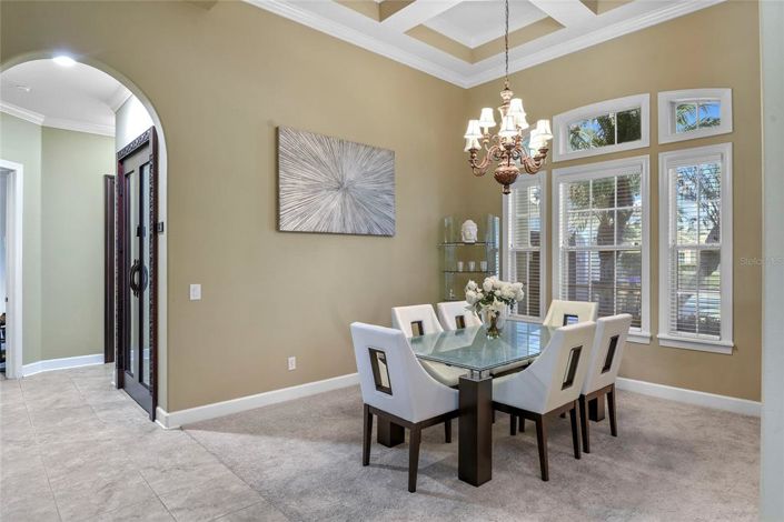 Image No.15-5 Bed Property for sale