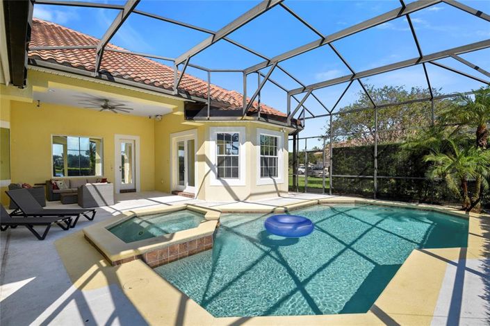 Image No.3-5 Bed Property for sale