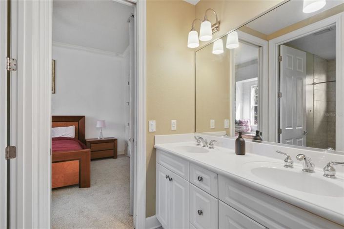 Image No.39-5 Bed Property for sale