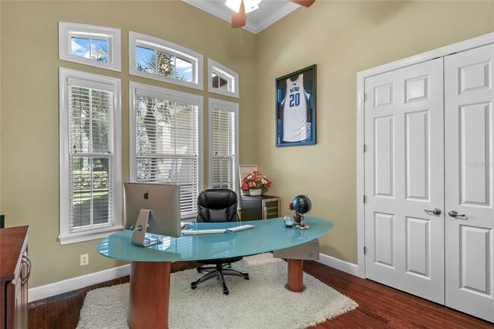 Image No.42-5 Bed Property for sale