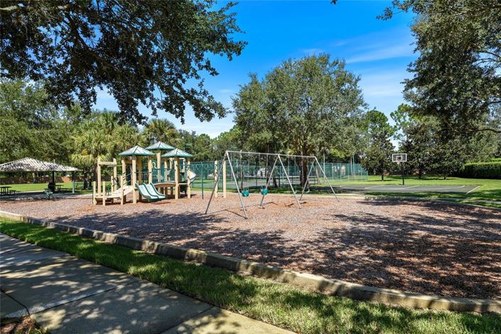 Image No.56-5 Bed Property for sale