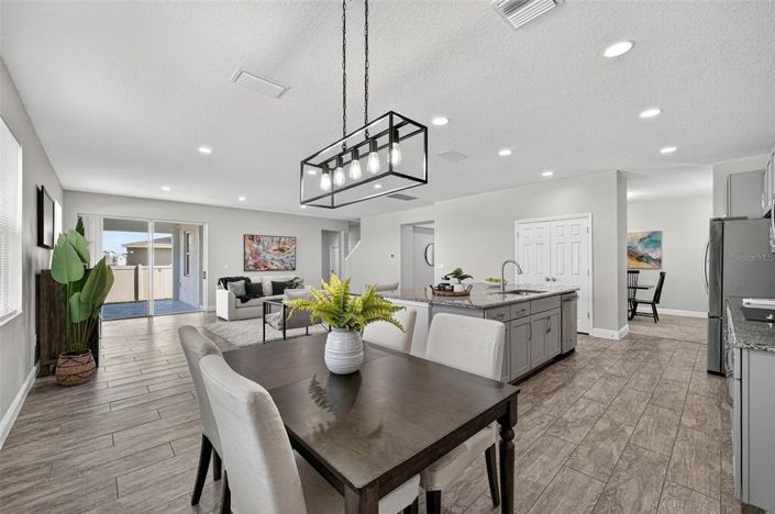 Image No.11-7 Bed Property for sale