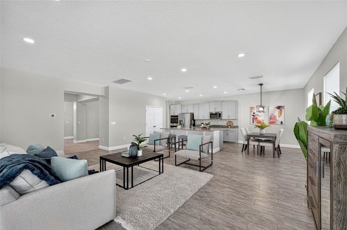 Image No.14-7 Bed Property for sale