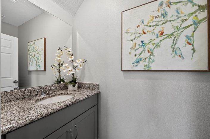 Image No.20-7 Bed Property for sale