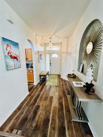 Image No.15-5 Bed Property for sale