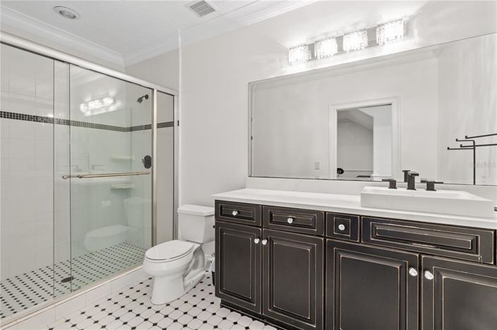 Image No.41-6 Bed Property for sale