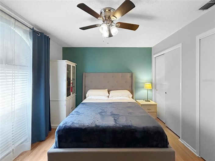 Image No.13-3 Bed Property for sale