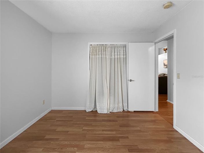 Image No.20-3 Bed Property for sale