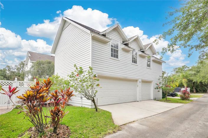 Image No.31-6 Bed Property for sale